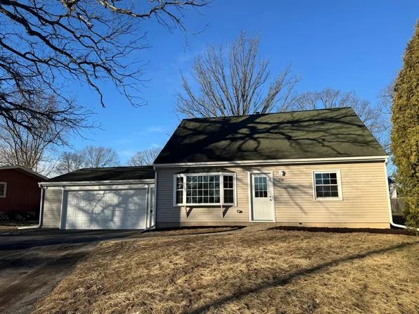 716 Governor Rd, Valparaiso, IN 46385