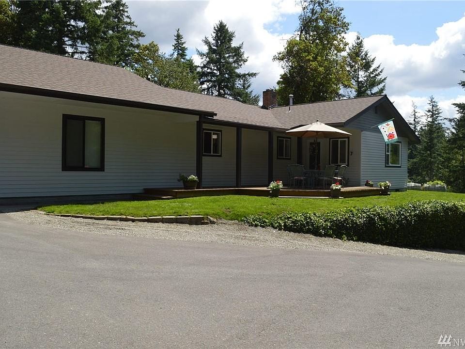 1st image of 10906 83rd Ave SW