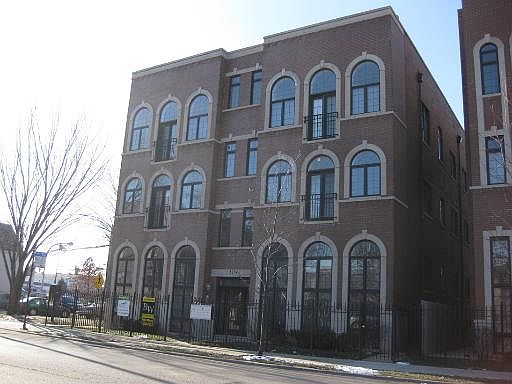 1st image of 3234 N California St #1S