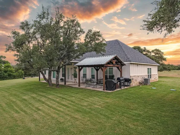815 County Road 207, Liberty Hill, TX 78642
