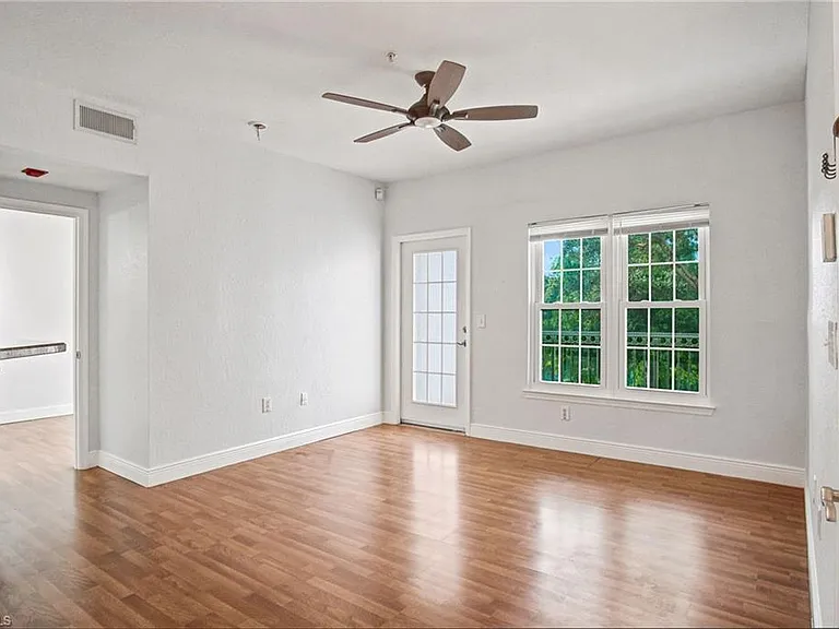 23560 Walden Center Dr #207 — Photo 2