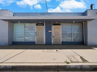 38200 6th St E, Palmdale, CA 93550
