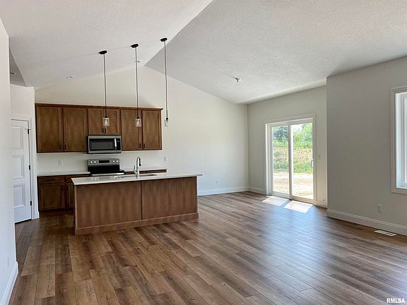 3rd image of 683 Sweet Wood Ln
