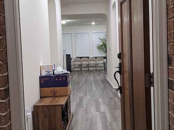 4th image of 156 Kulmbacher Dr