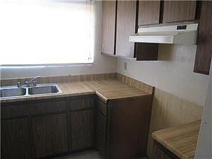 4th image of 1439 Temple Heights Dr