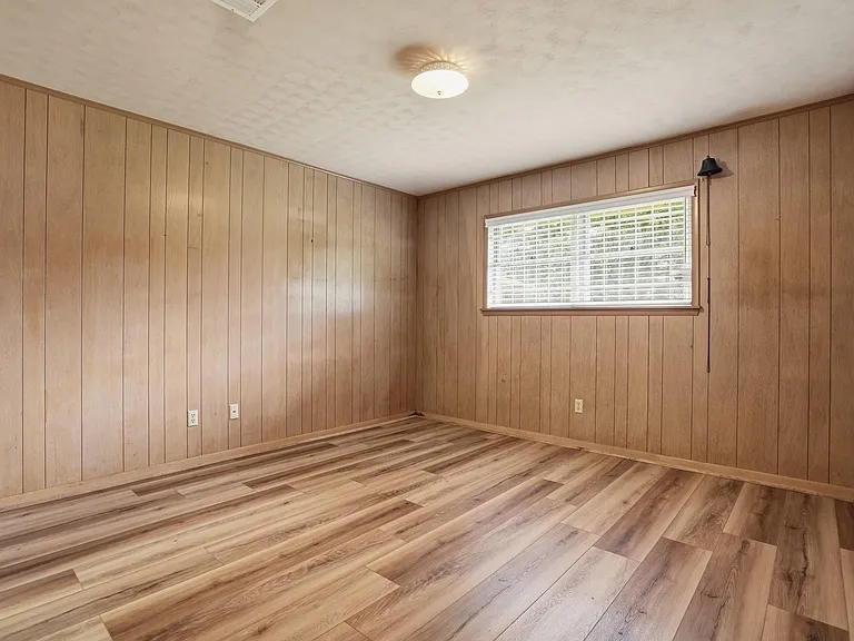 10240 Post Oak Dr — Photo 24
