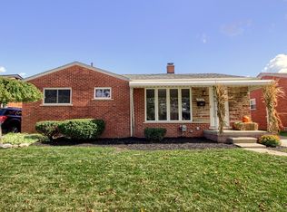 31720 Slumber Ln, Fraser, MI 48026