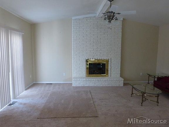 2nd image of 43020 Heron Ct