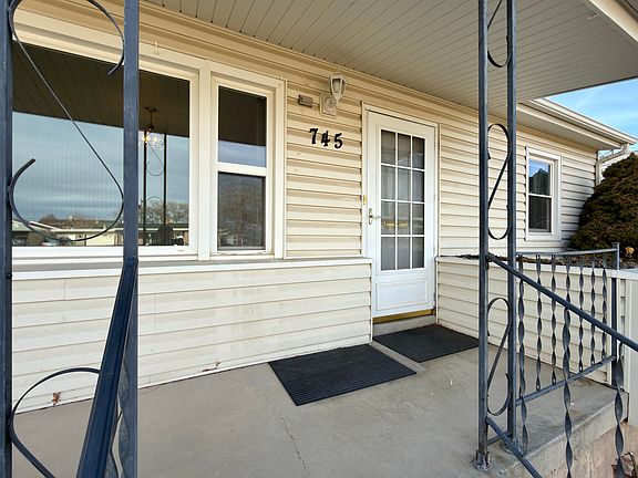 3rd image of 745 N 600 E