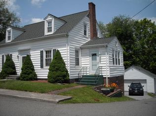 104 Franklin St, Bluefield, VA 24605