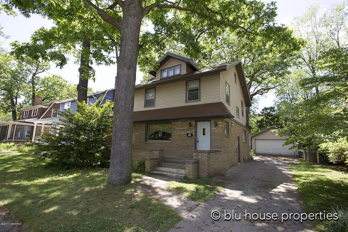 1231 Calvin Ave SE photo 1