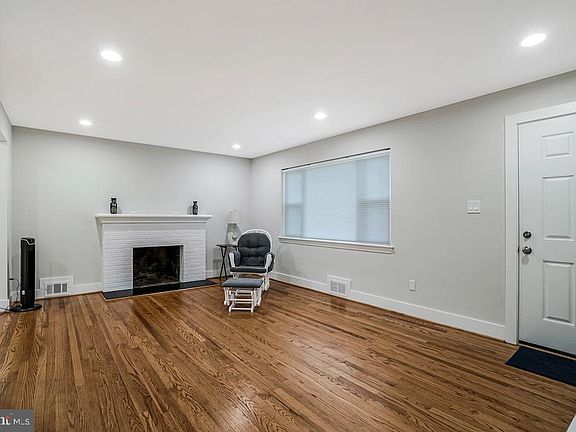 5th image of 6114 Vista Dr