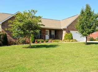 805 Misty View Dr, Maryville, TN 37804