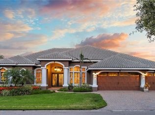 701 Sand Pine Dr NE, Saint Petersburg, FL 33703
