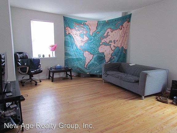 5th image of 525 N 32nd St #3