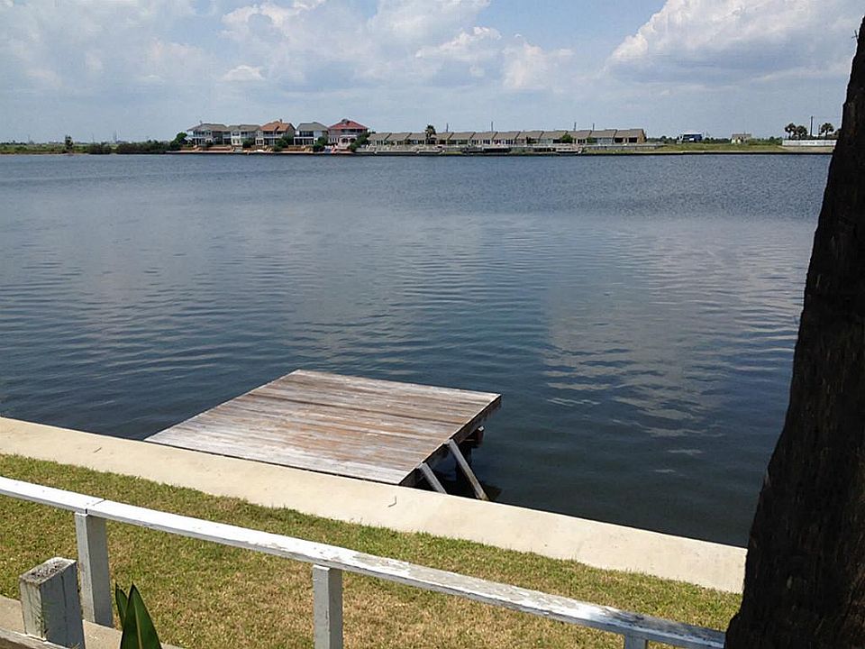 1st image of 24 Quintana Dr
