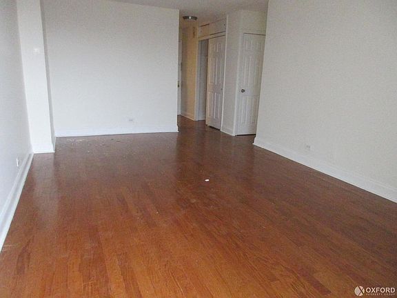 2nd image of 1990 Lexington Ave APT 26H
