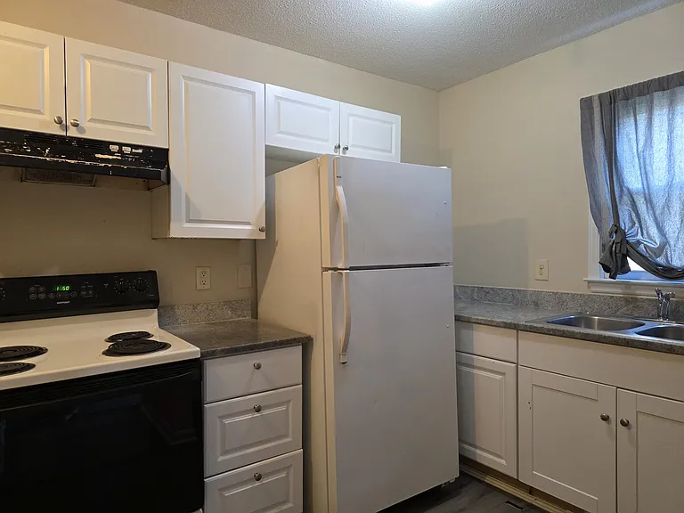 2822 Dillmark Ct — Photo 3