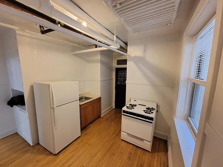 5658 N Christiana Ave #G — Photo 16