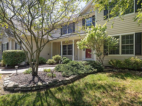 5th image of 236 Longford Dr