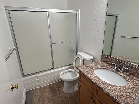 2nd image of 756-760 N Garfield Ave #101