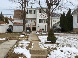 3216 S 12th St, Milwaukee, WI 53215