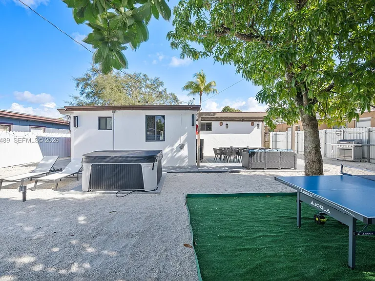 11730 NW 3rd Ave — Photo 30