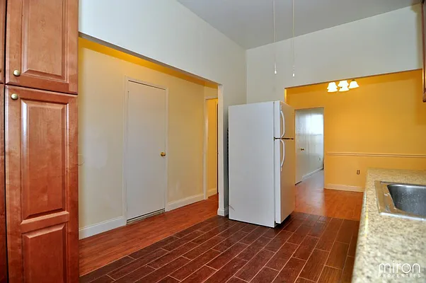 Rented by Miron Properties | media 5