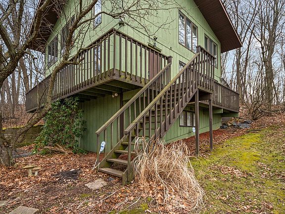 2nd image of 351 Tamarack Dr