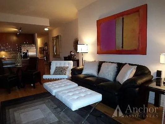 Rented by Anchor Associates | media 22