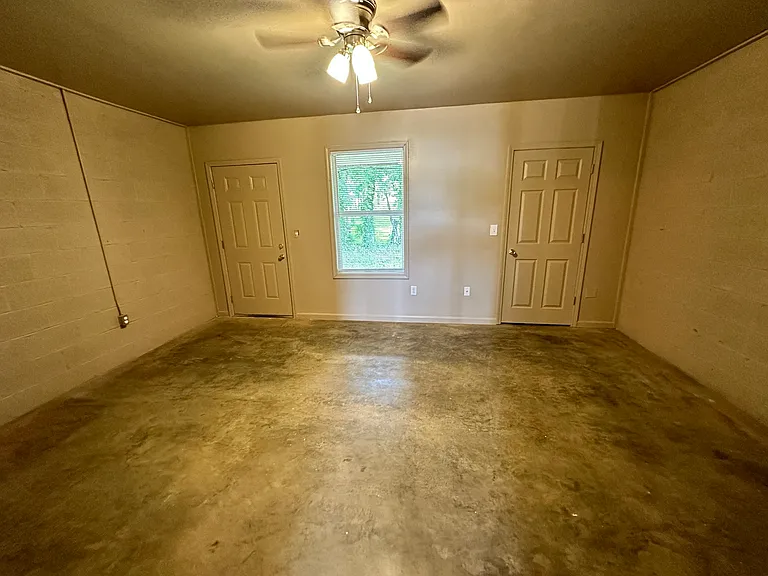 846 Shelby St #A — Photo 4