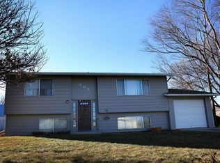 709 W 12th St, Goodland, KS 67735