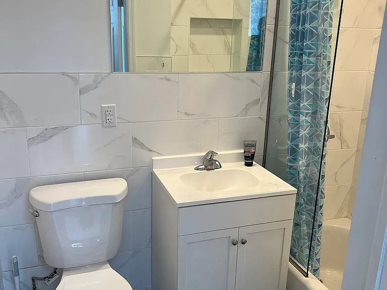 723 Willow Ave #3C — Photo 5