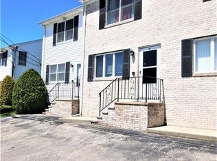 28 Iris Ln, North Providence, RI 02911