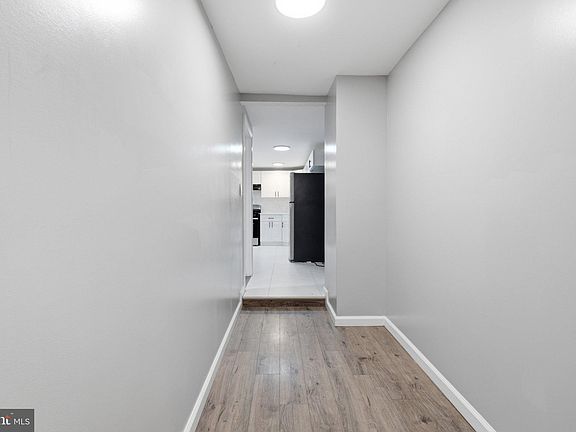 5th image of 216 Garden St