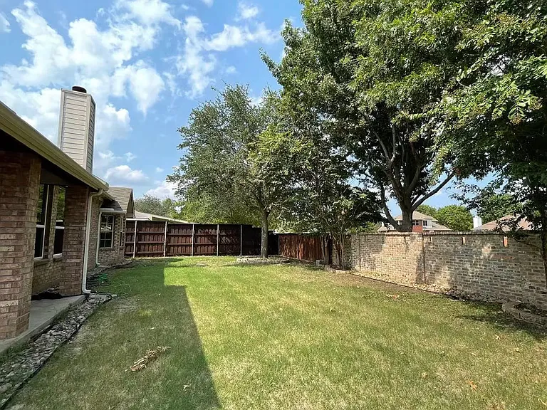 5106 Springflower Dr — Photo 19