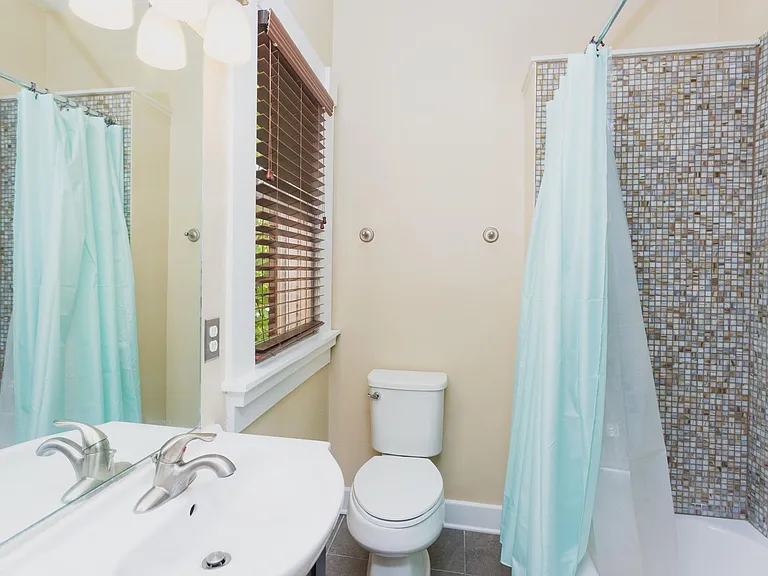 20 W Marshall St #2 — Photo 21