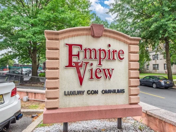 70 S Munn Ave APT 212, East Orange, NJ 07018