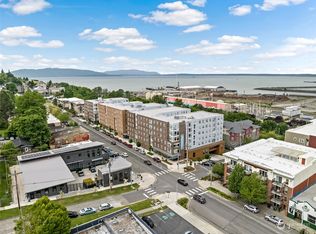 1001 N State St APT 201, Bellingham, WA 98225