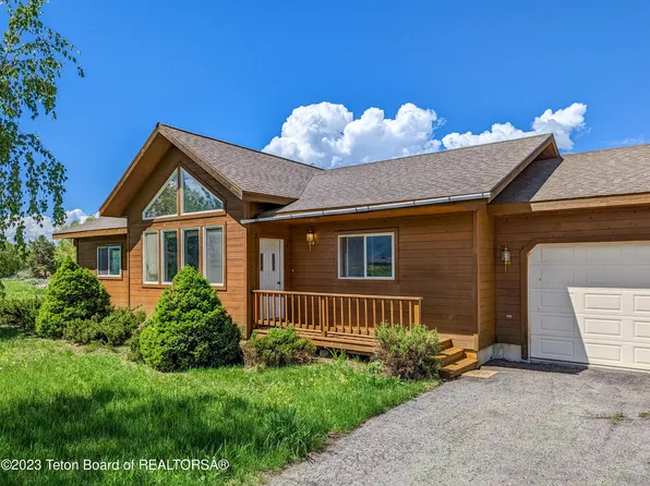 64 Buckrail Ln, Alpine, WY 83128