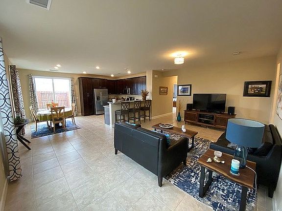 5th image of 1104 Lahontan Dr