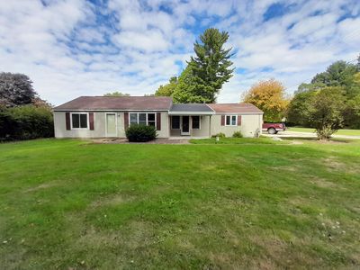(Undisclosed Address), Fremont, MI, 49412