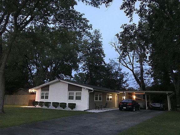 3rd image of 7004 Yorkshire Dr