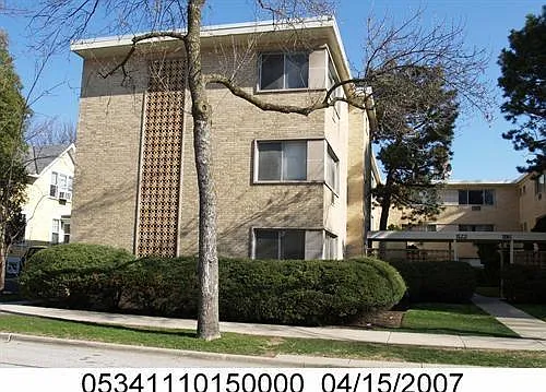 1116-22 Greenleaf Ave #2-G — Photo 2