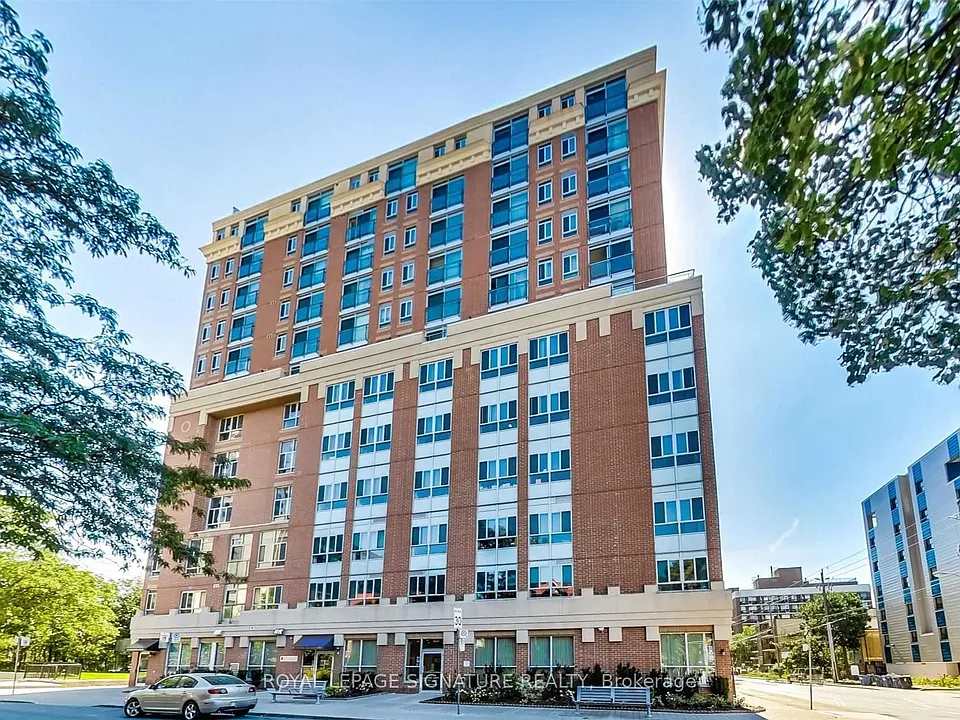 15 Maplewood Ave #201
