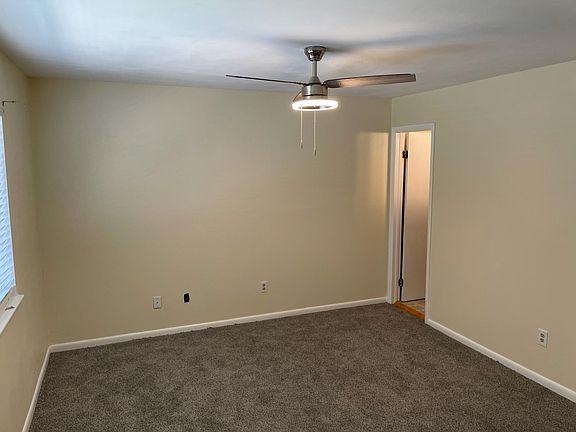 5th image of 1022 Willow Green Dr