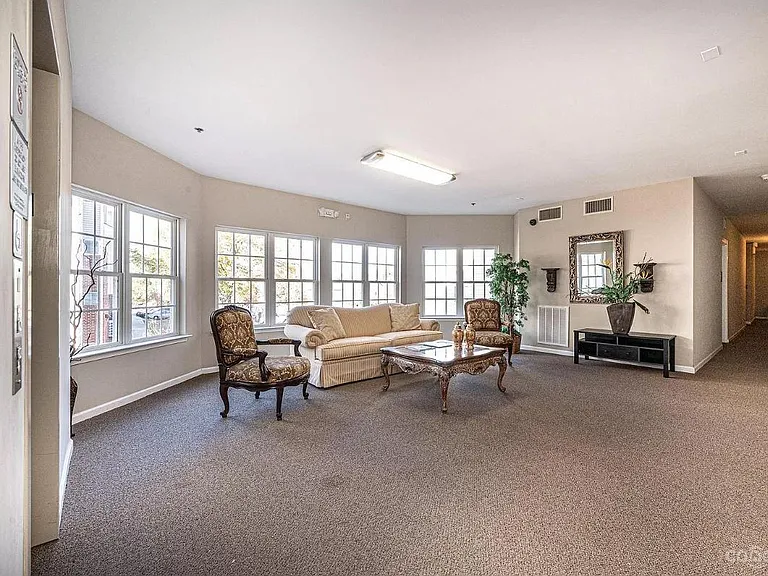 1410 4th Street Dr NW #207 — Photo 2