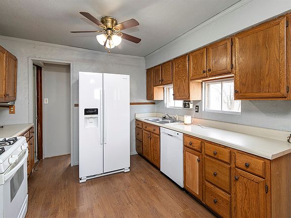 4th image of 1271 E 36th St