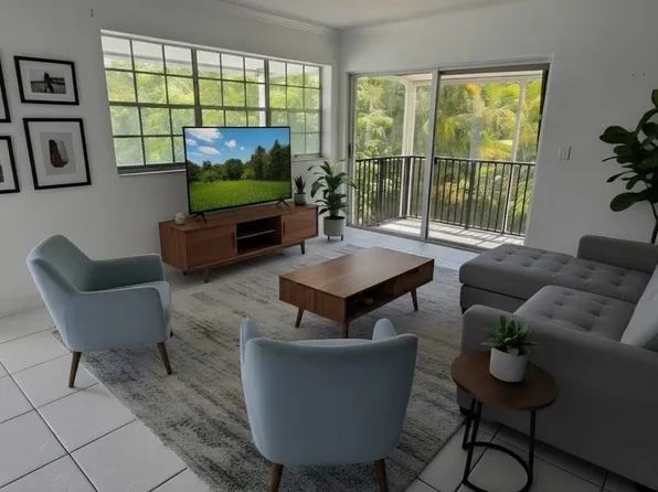 (undisclosed Address), Hollywood, FL 33020