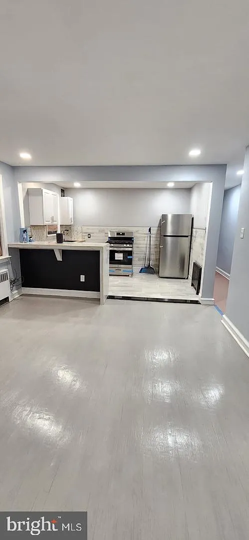 1 bed, 1.0 bath, 1700 sqft, $1,250 — Photo 4